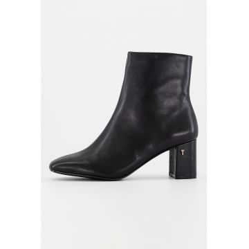 Botine de piele cu toc masiv Neyomi Botine de piele cu toc masiv Neyomi