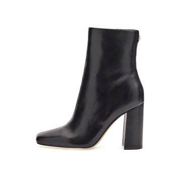 Botine de piele ecologica cu toc masiv Botine de piele ecologica cu toc masiv