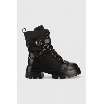 GOE botine femei, culoarea negru, cu toc drept, izolat GOE botine femei, culoarea negru, cu toc drept, izolat