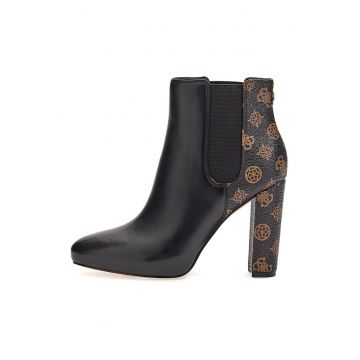 Botine cu segment cu monograma Botine cu segment cu monograma