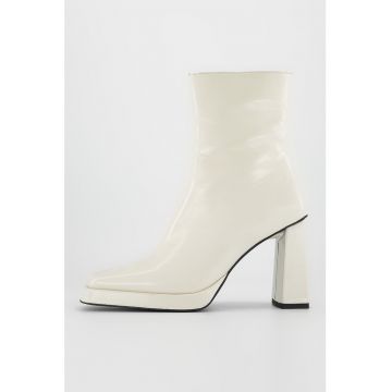 Botine de piele lacuita cu toc masiv Botine de piele lacuita cu toc masiv