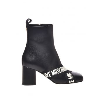 Botine din piele cu toc inalt Botine din piele cu toc inalt