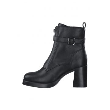 Botine din piele ecologica cu toc inalt Botine din piele ecologica cu toc inalt