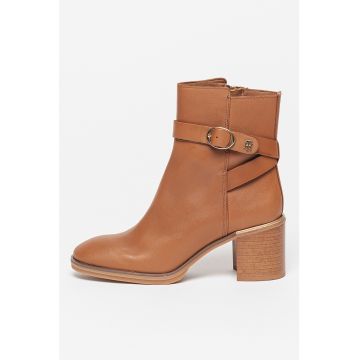 Botine de piele cu toc masiv Botine de piele cu toc masiv
