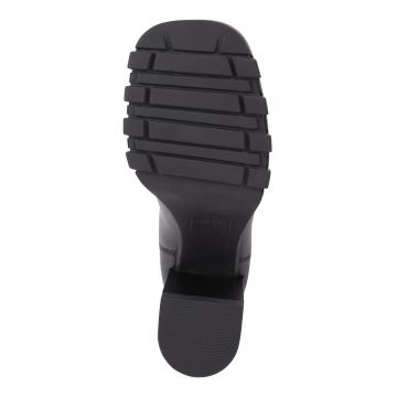 Botine Chelsea de piele cu segmente sintetice
