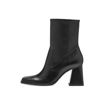 Botine din piele cu toc masiv