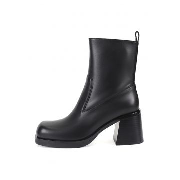 Botine din piele cu varf patrat