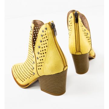 Botine Sariad Galbene