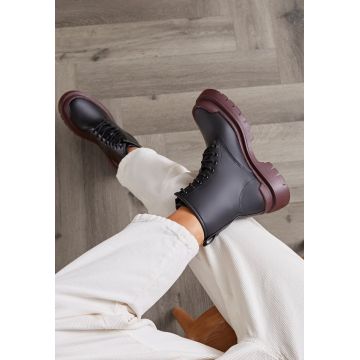 Botine Negre