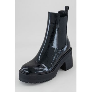 Botine Chelsea de piele lacuita Lucah