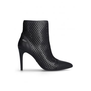 Botine cu toc si strasuri