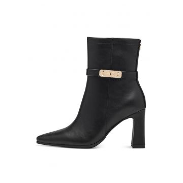 Botine de piele ecologica cu varf ascutit