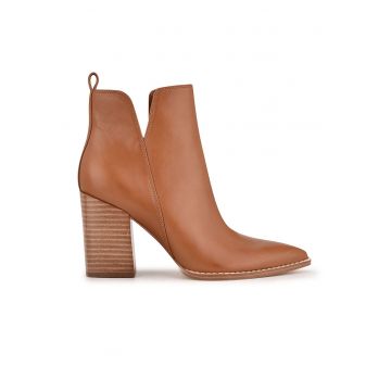 Botine de piele intoarsa cu varf ascutit si toc masiv Birds