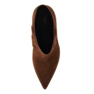 Botine de piele intoarsa cu varf ascutit