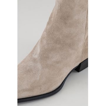 Botine din piele intoarsa