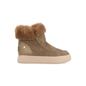 Ghete de piele intoarsa cu aspect stralucitor Ghete de piele intoarsa cu aspect stralucitor