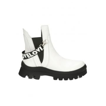Ghete pentru femei - BM152473 - Alb Ghete pentru femei - BM152473 - Alb