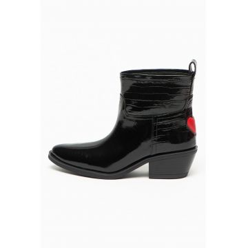 Botine western de piele lacuita cu aspect de piele de crocodil Botine western de piele lacuita cu aspect de piele de crocodil