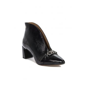 Botine dama Universal  0526201001 - Piele naturala - Negru