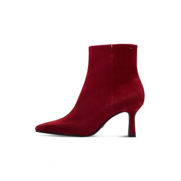 Botine de piele intoarsa