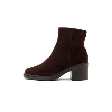 Botine de piele intoarsa cu toc masiv
