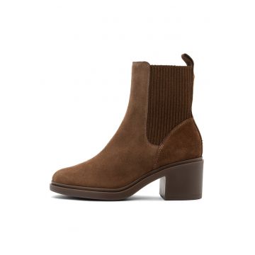 Botine de piele intoarsa cu toc