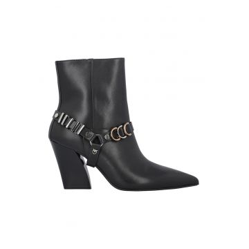 Botine de piele cu detalii metalice