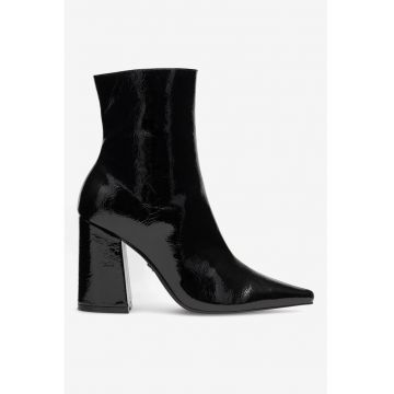 Ghete dama  5905588152552 - Sintetic - Negru Ghete dama  5905588152552 - Sintetic - Negru