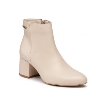 Botine dama  882 - Piele naturala - Bej Botine dama  882 - Piele naturala - Bej