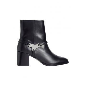 Botine de piele cu toc masiv Botine de piele cu toc masiv